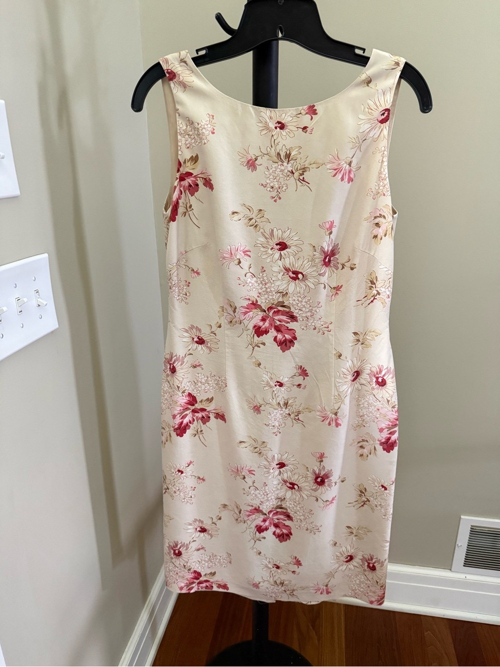 Laura Ashley Vintage Cream silk sheath Dress with Pink Floral Print